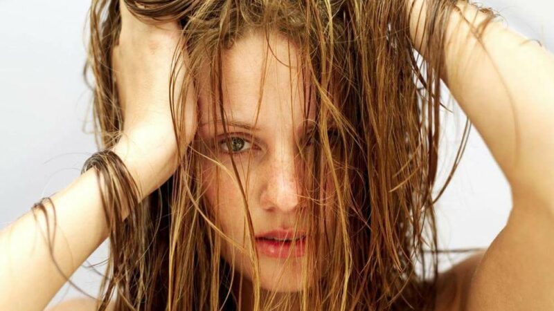 These are the most effective greasy hair hacks to deal with oily scalps