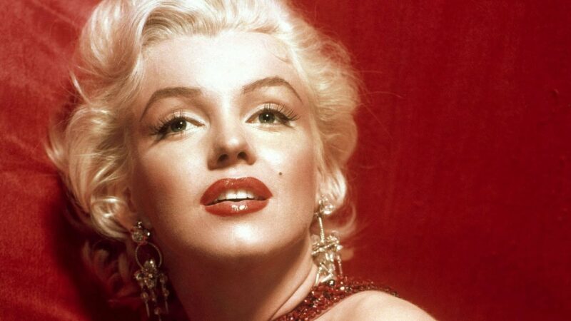 Top 8 Most Beautiful Classic Actresses