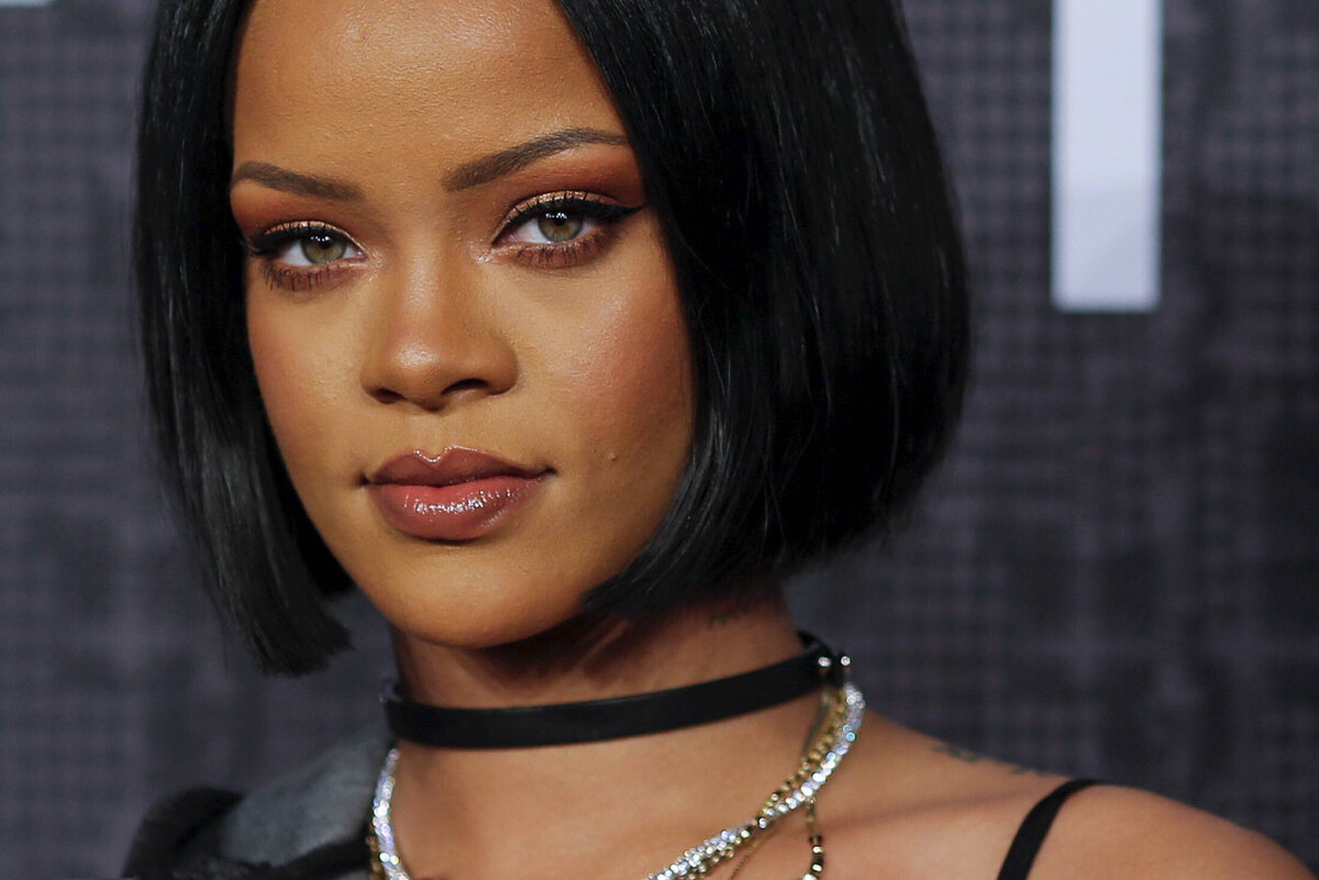 Rihanna Net Worth and Salary in 2022