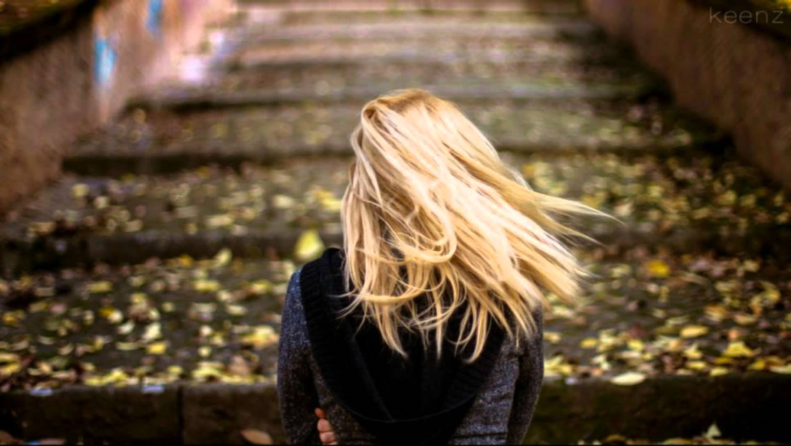 Hydrogen peroxide is a popular blonde dyeing method