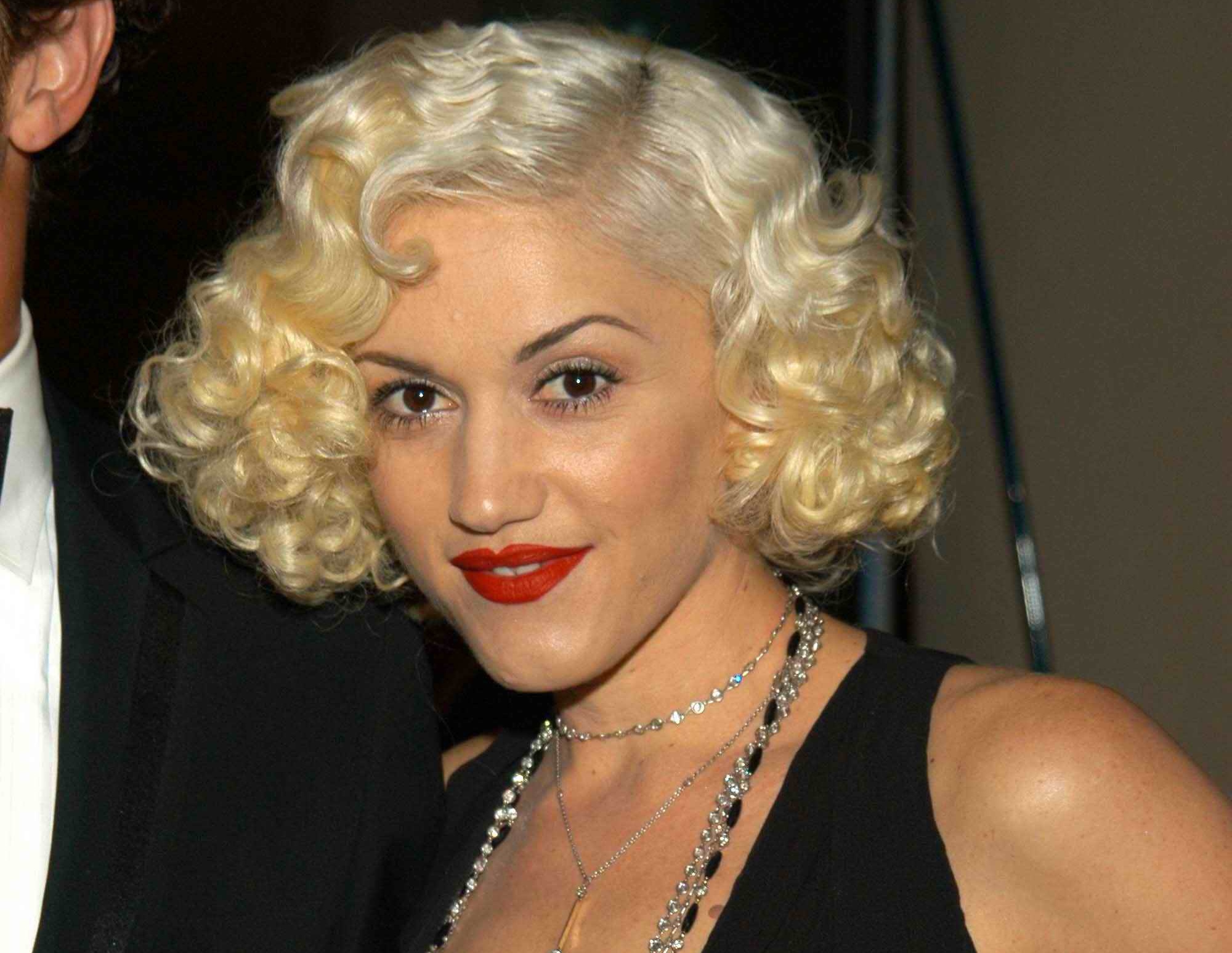  Gwen Stefani used to work as a waitress