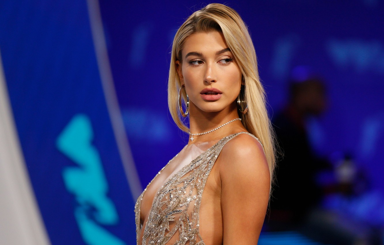 Hailey Baldwin