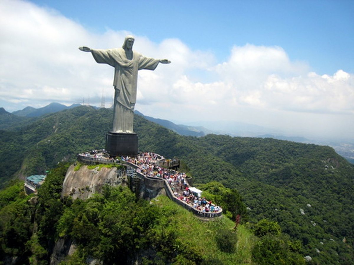 More Than 10 Million People Visit The Statue Annually