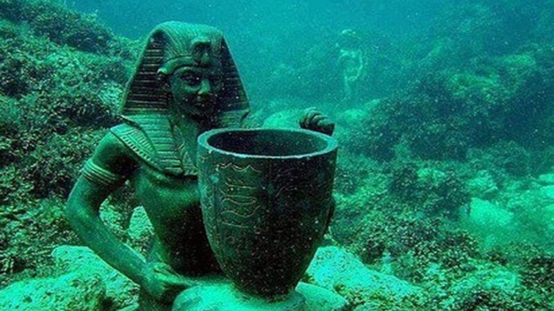 6 Mysterious Discoveries From Ancient Egypt
