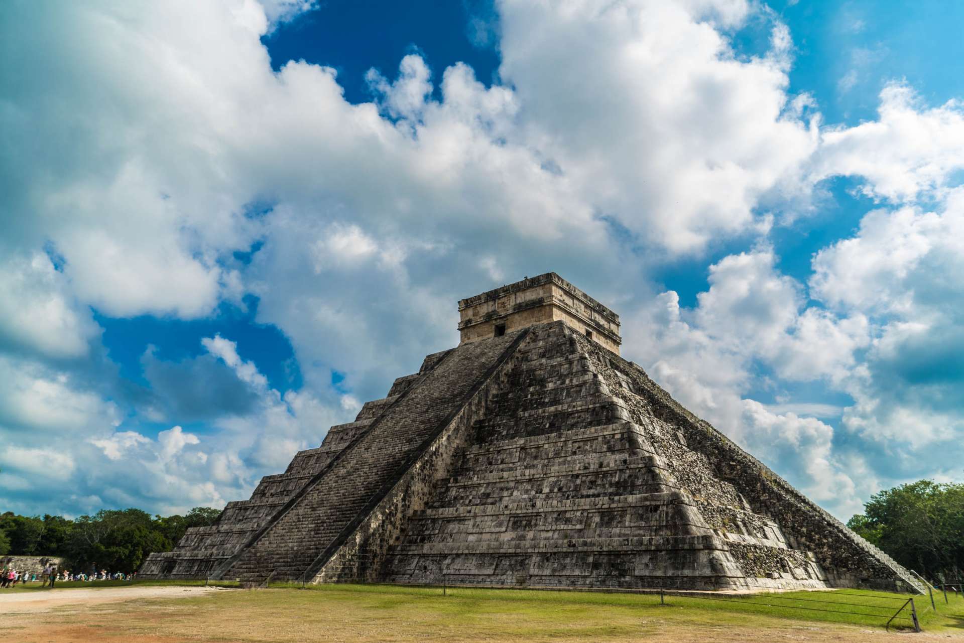 El Castillo, Chichen Itza, Mexico